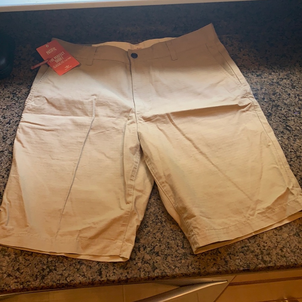 NWT Dockers khaki shorts